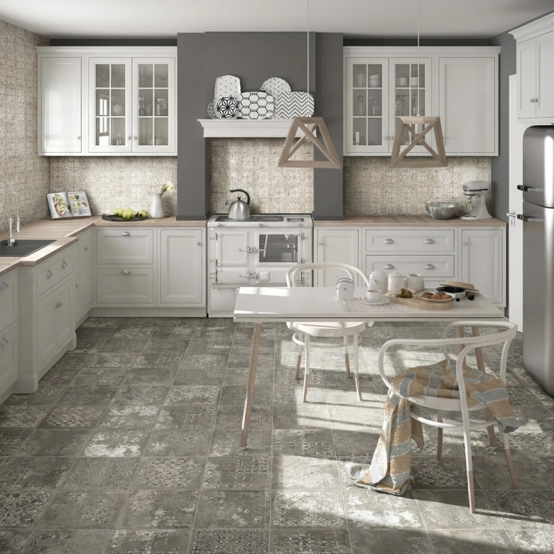 Carrelage sol traditionnel Doyen décor graphite 33x33 cm