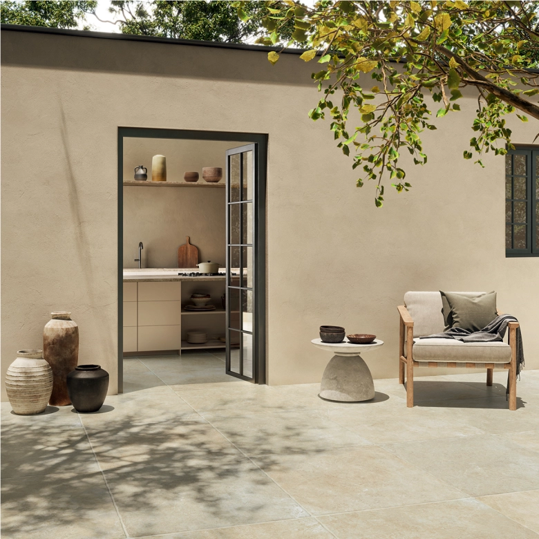 Carrelage sol extérieur effet pierre travertin Nocibeige R11 30x30 cm