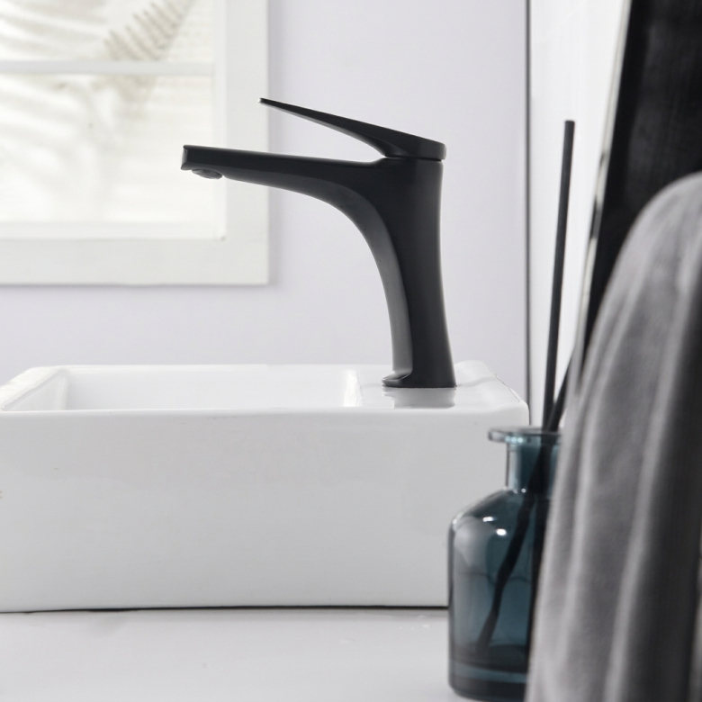 Mitigeur lavabo Lagia Noir Mat