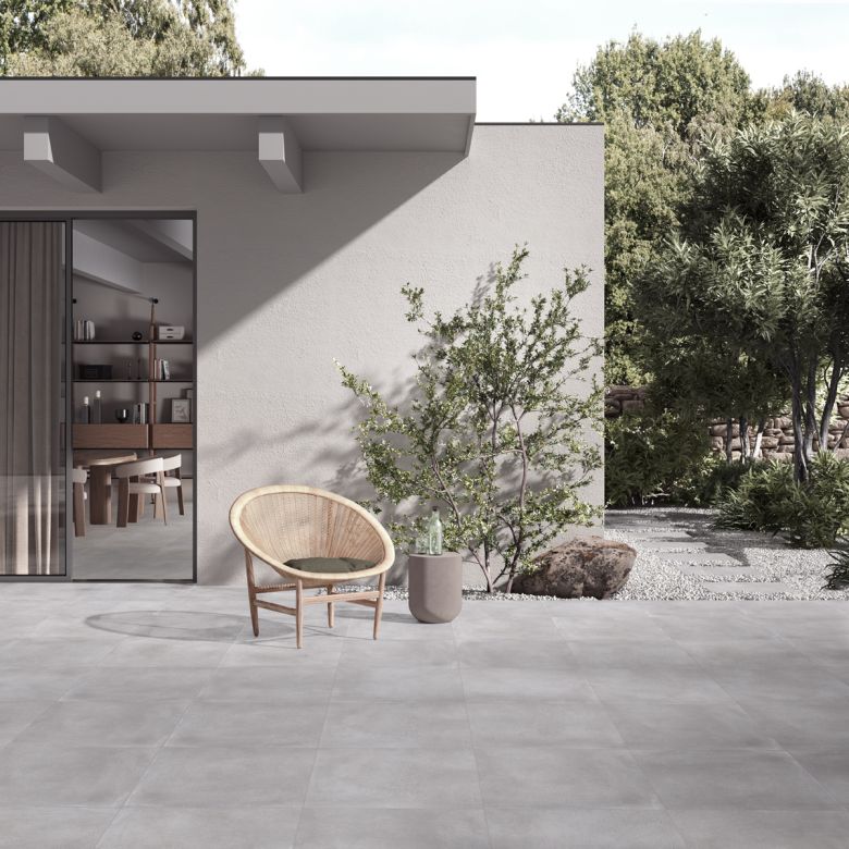 Carrelage sol extérieur moderne Newport gris argenté R11 45x45 cm