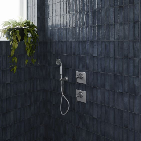 Carrelage mur effet zellige Zahara bleu marine 32x62,5 cm