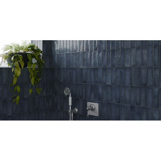 Carrelage mur effet zellige Zahara bleu marine 32x62,5 cm
