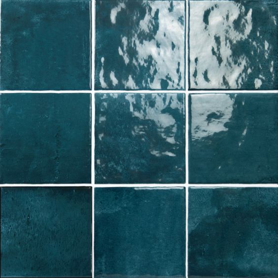 Carrelage mur effet zellige Médina bleu marine 13x13 cm