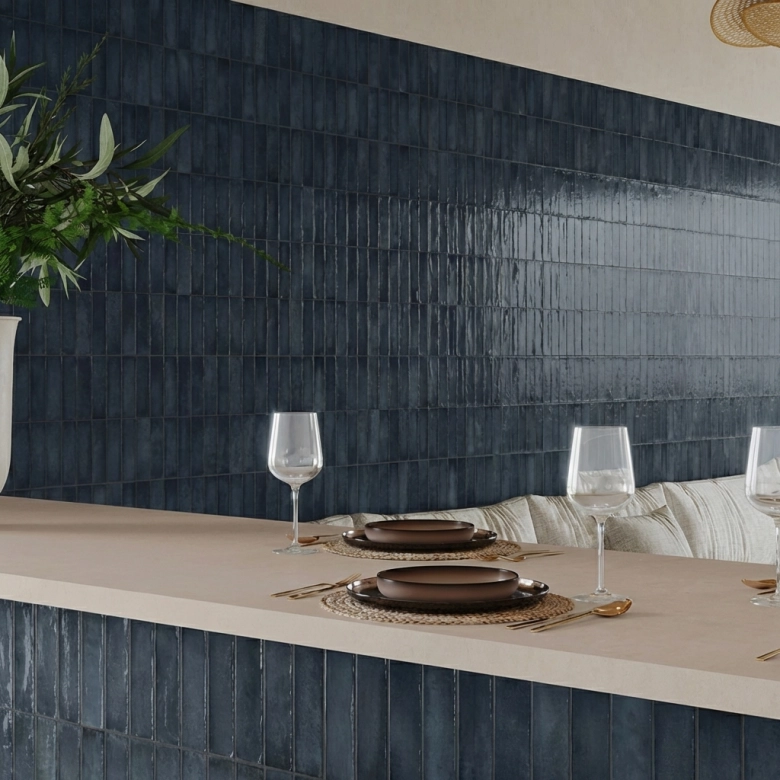 Carrelage mur effet zellige Zahara bleu marine 32x62,5 cm