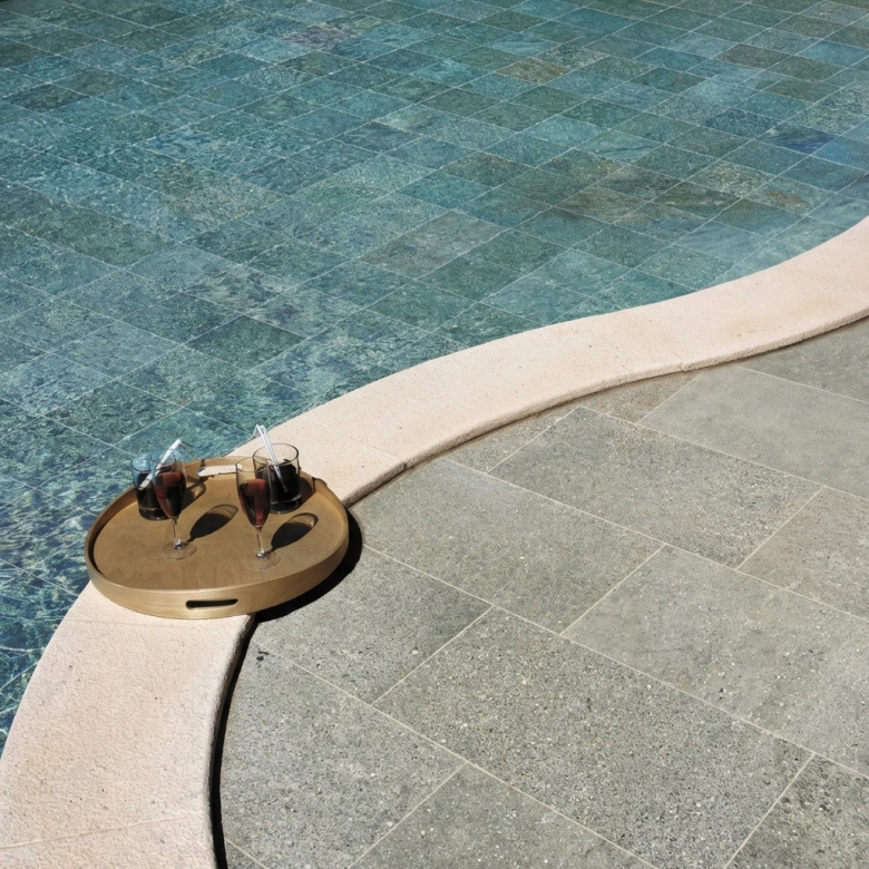 Carrelage sol extérieur effet pierre de Bali Buddha gris R11 15x15 cm