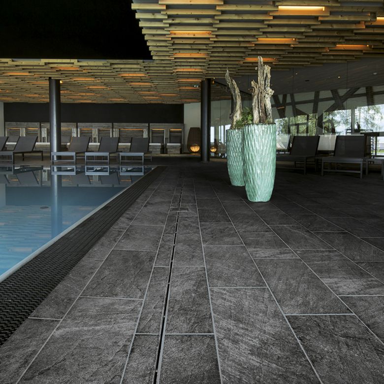 Carrelage sol extérieur effet pierre minéral nero R11 3060cm