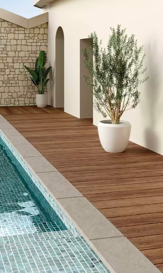 carrelage bois tour de piscine