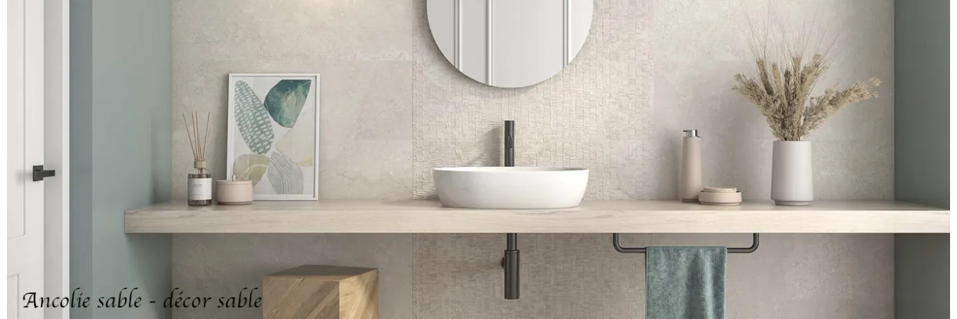 Carrelage mur Ancolie sable couleur beige et décor sable pour la salle de bain style design nature