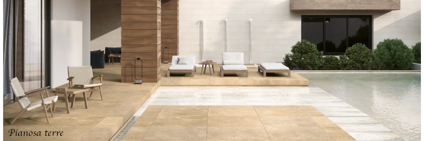 Carrelage extérieur effet pierre de travertin Pianosa terre pour le contour de la piscine