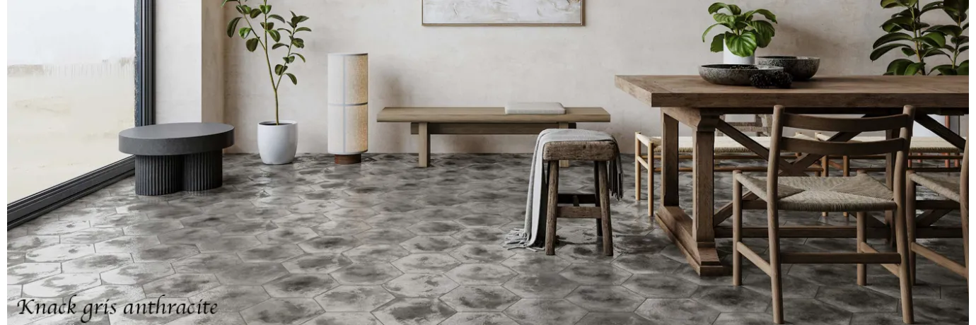 Carrelage hexagonal Knack gris anthracite pour le salon