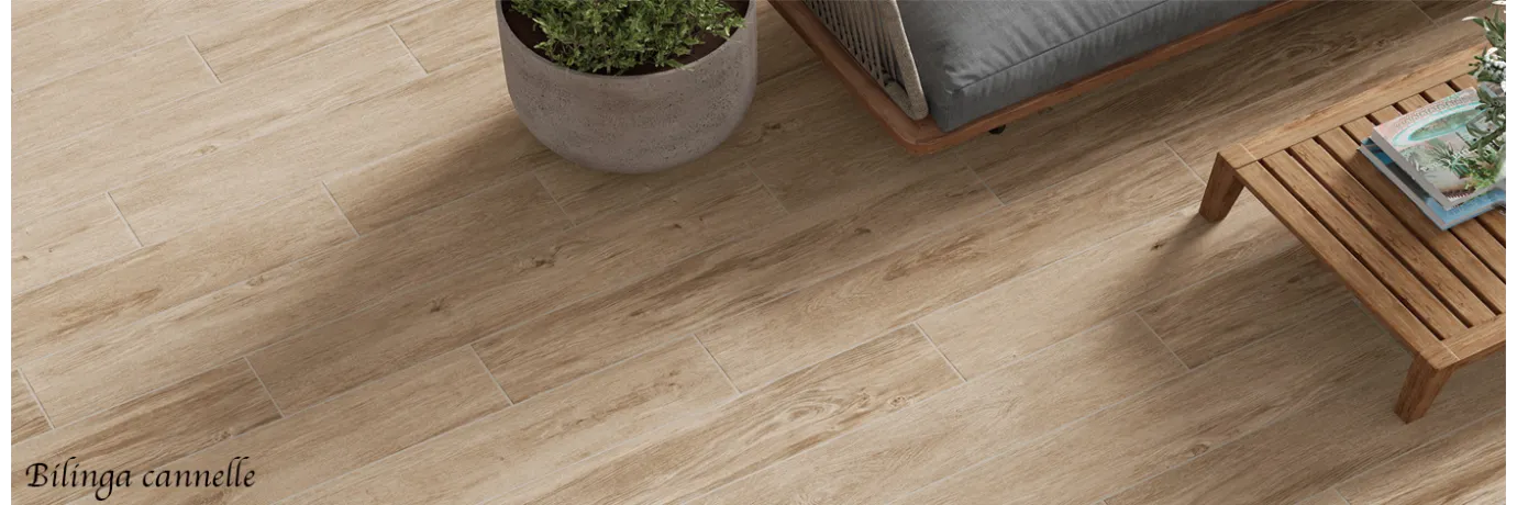 Carrelage extérieur effet bois bilinga cannelle pour la terrasse 