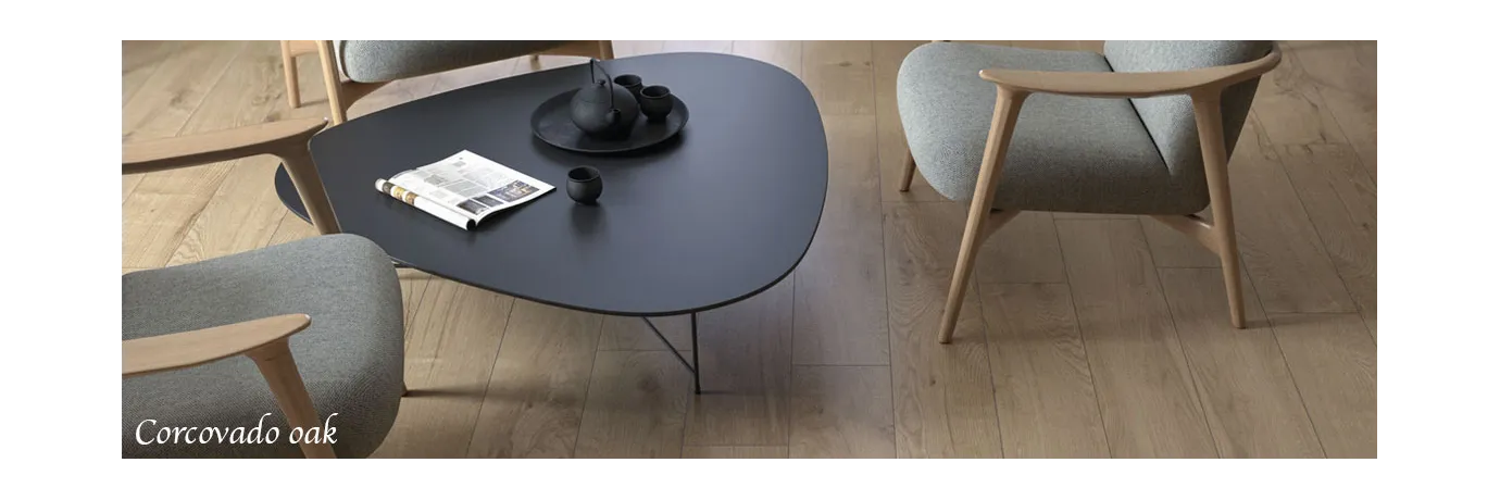 Carrelage imitation parquet corcovado oak beige pour le sol d'un restaurant