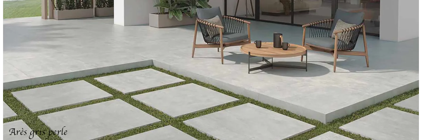 Dalle extérieur Arès 2.0 gris perle pour le salon de jardin