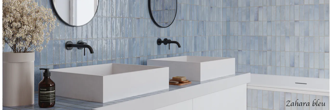 Carrelage mur effet zellige Zahara bleu pour la salle de bain