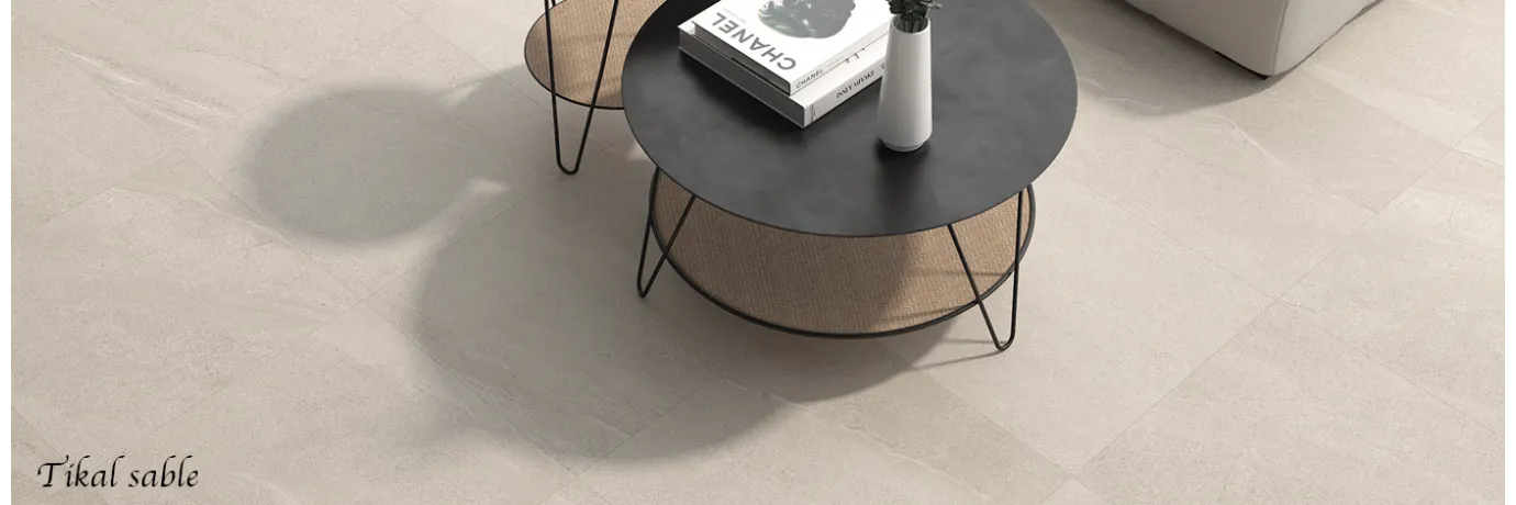 Carrelage sol extérieur effet pierre Tikal Sable couleur gris pour la terrasse
