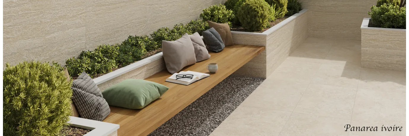Carrelage sol extérieur effet pierre travertin Panarea ivoire couleur beige R11 pour la terrasse 