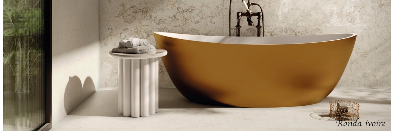 Carrelage sol effet pierre naturelle Ronda ivoire pour la salle de bain