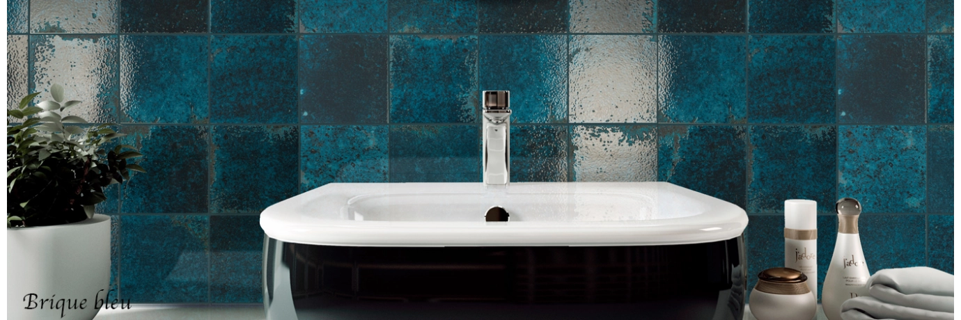 Carrelage mur Brique bleu 15x15 cm pour le mur de la salle de bain 