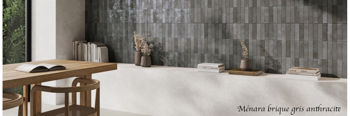 Carrelage mur effet zellige Ménara brique gris anthracite pour le mur du salon