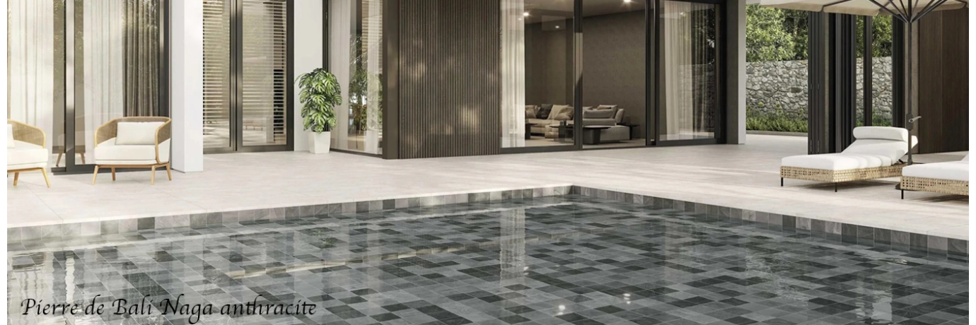 Carrelage sol extérieur effet Pierre de Bali Naga anthracite dans les tons gris pour l'intérieur de la piscine